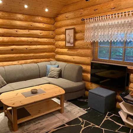 Russet & Rowanberry - Rowanberry Retreat