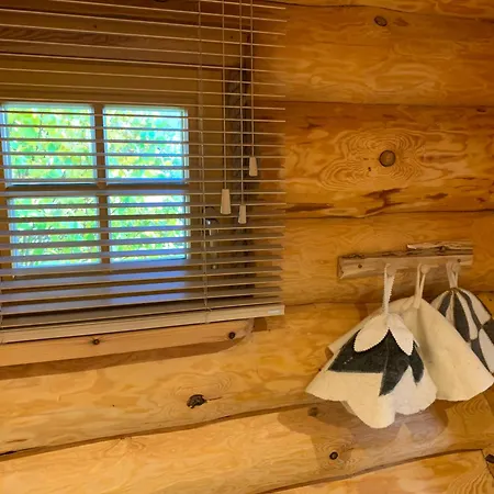 Russet&rowanberry - Rowanberry Retreat *