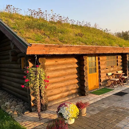 Russet & Rowanberry - Rowanberry Retreat *