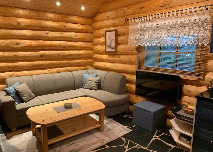 Russet & Rowanberry - Rowanberry Retreat