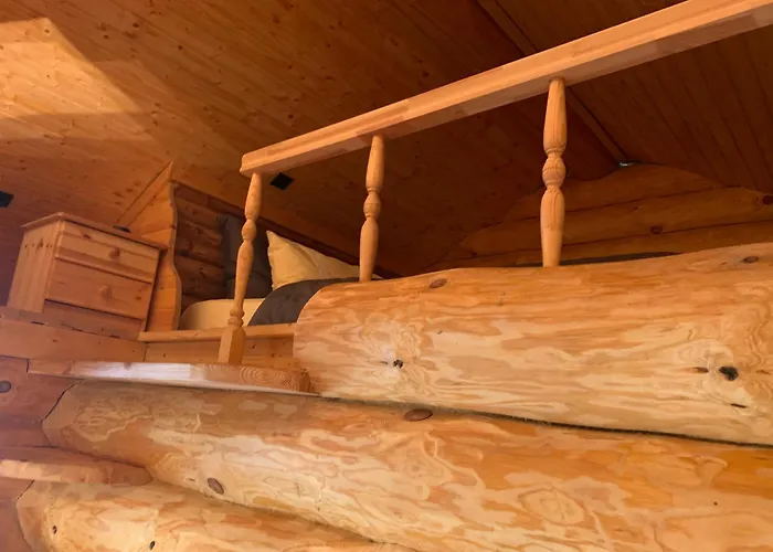 Russet & Rowanberry - Rowanberry Retreat *