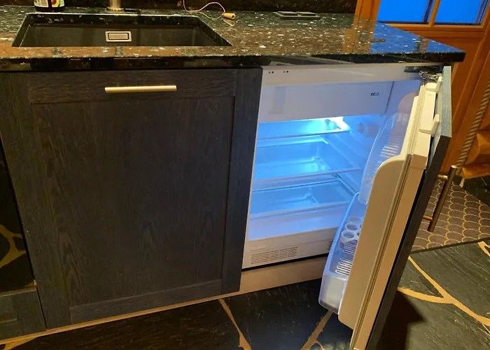 Russet & Rowanberry - Rowanberry Retreat Kriilevälja