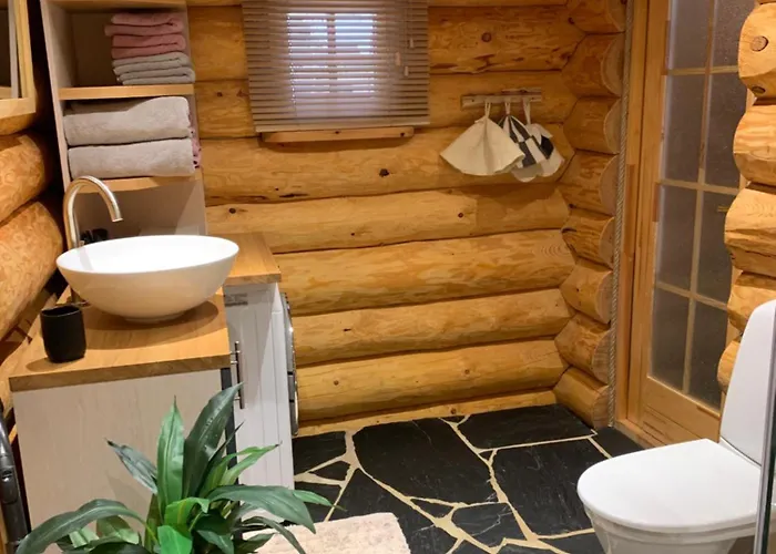 Russet & Rowanberry - Rowanberry Retreat * Kriilevälja